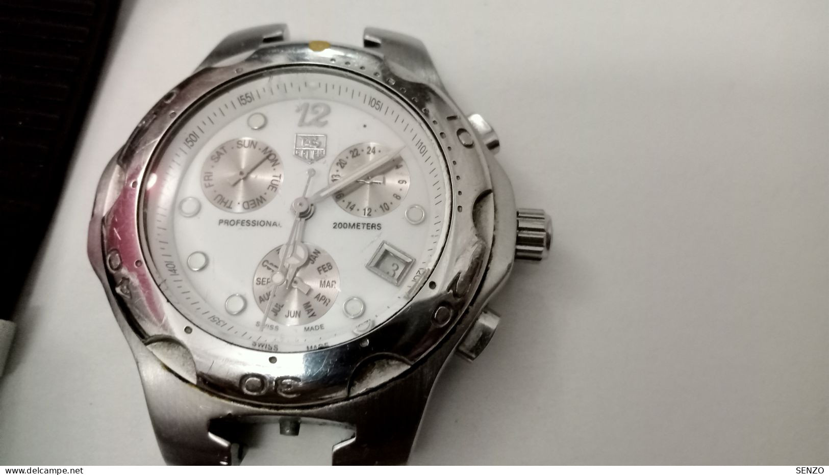 MONTRE TAG HEUER AUTOMATIQUE CHRONOGRAPHE AVEC BRACELET KIRUIM EN CAOUTCHOUC EN MARCHE - Watches: Old