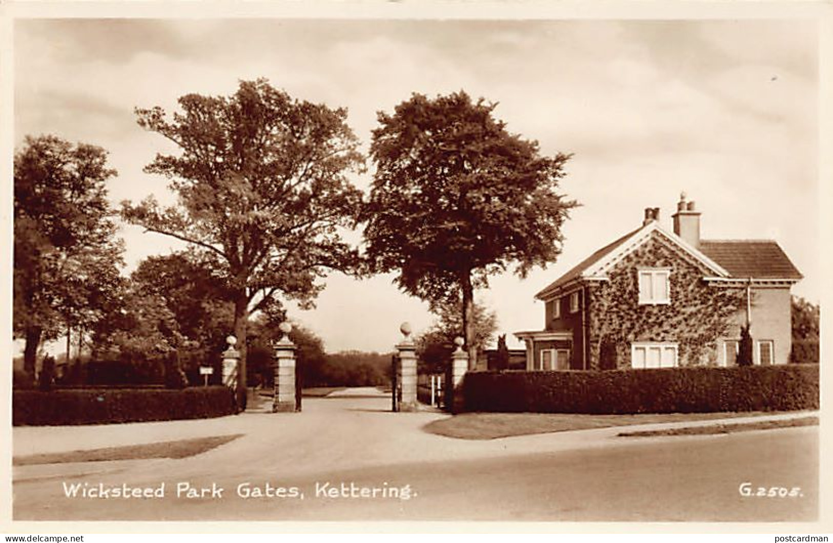 England - KETTERING Wicksteed Park Gates - Northamptonshire