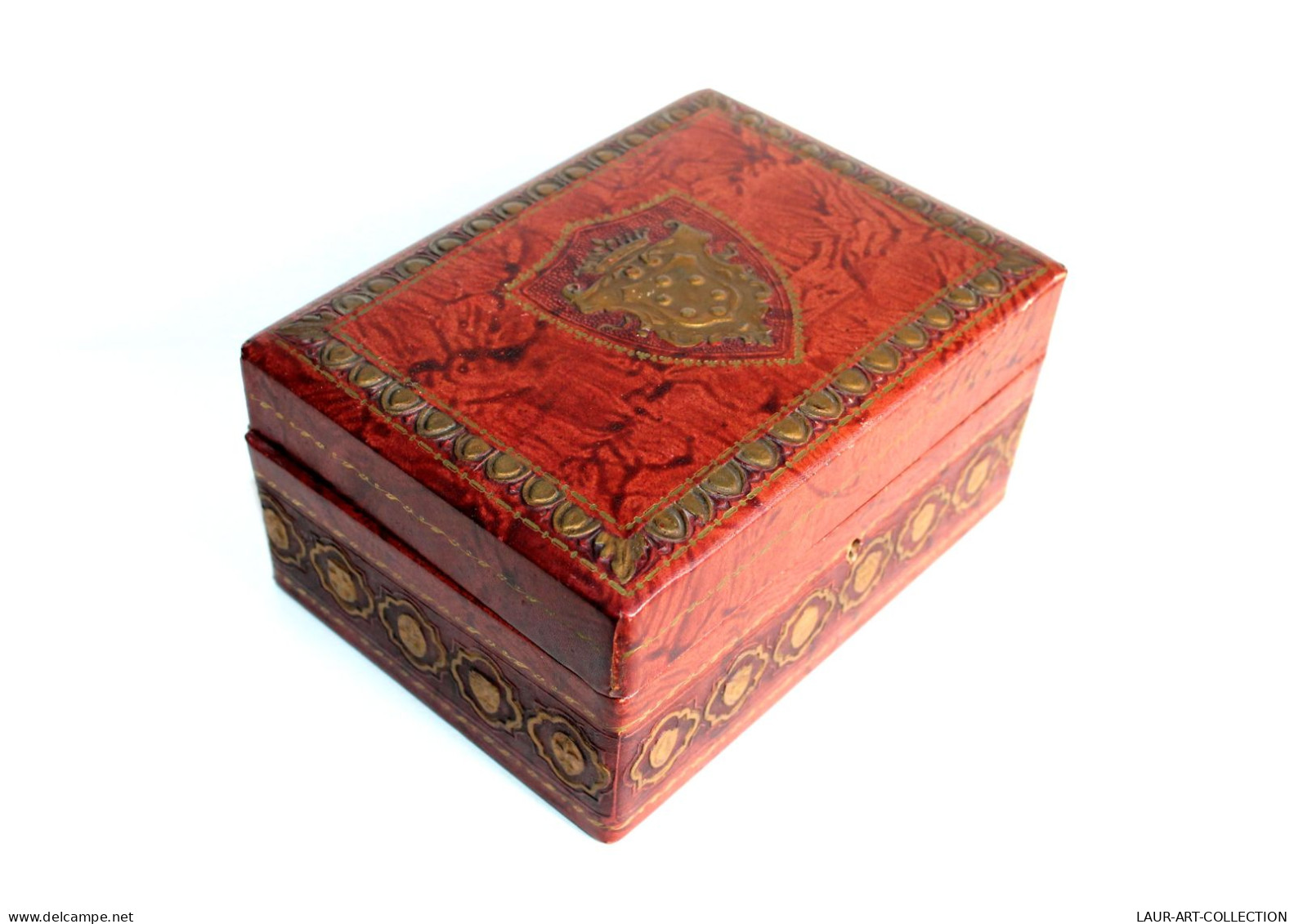 JOLI ANCIEN COFFRET BOITE A BIJOU, CUIR MARTELÉ REPOUSSÉ, DORURE BLASON + COMPARTIMENT AMOVIBLE, ART DECORATIF (0603.14b - Dozen