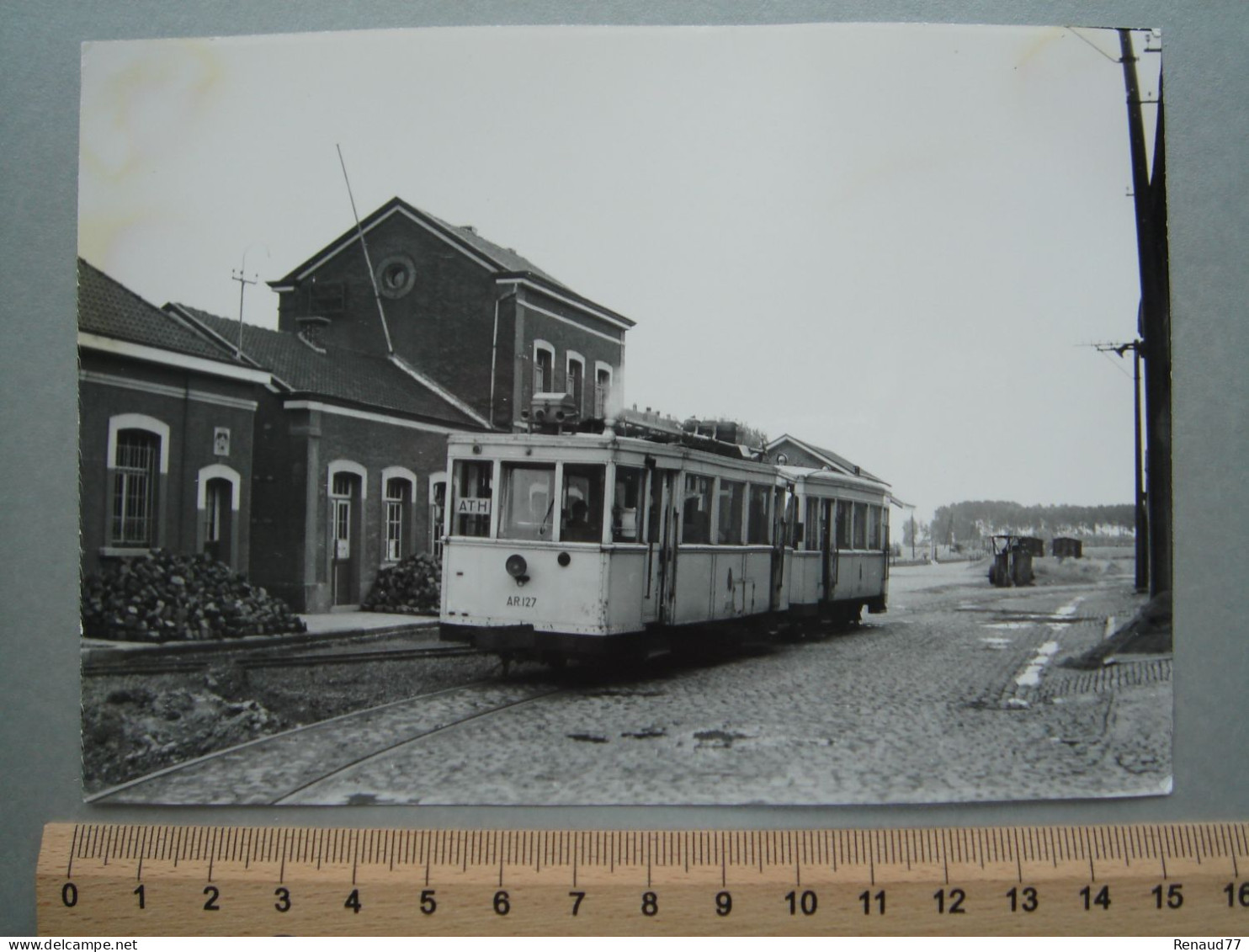 Photo Cliché J. BAZIN - Flobecq - Place De La Station - La Gare - Tram - Tramway - Ligne ATH - Flobecq - Vloesberg