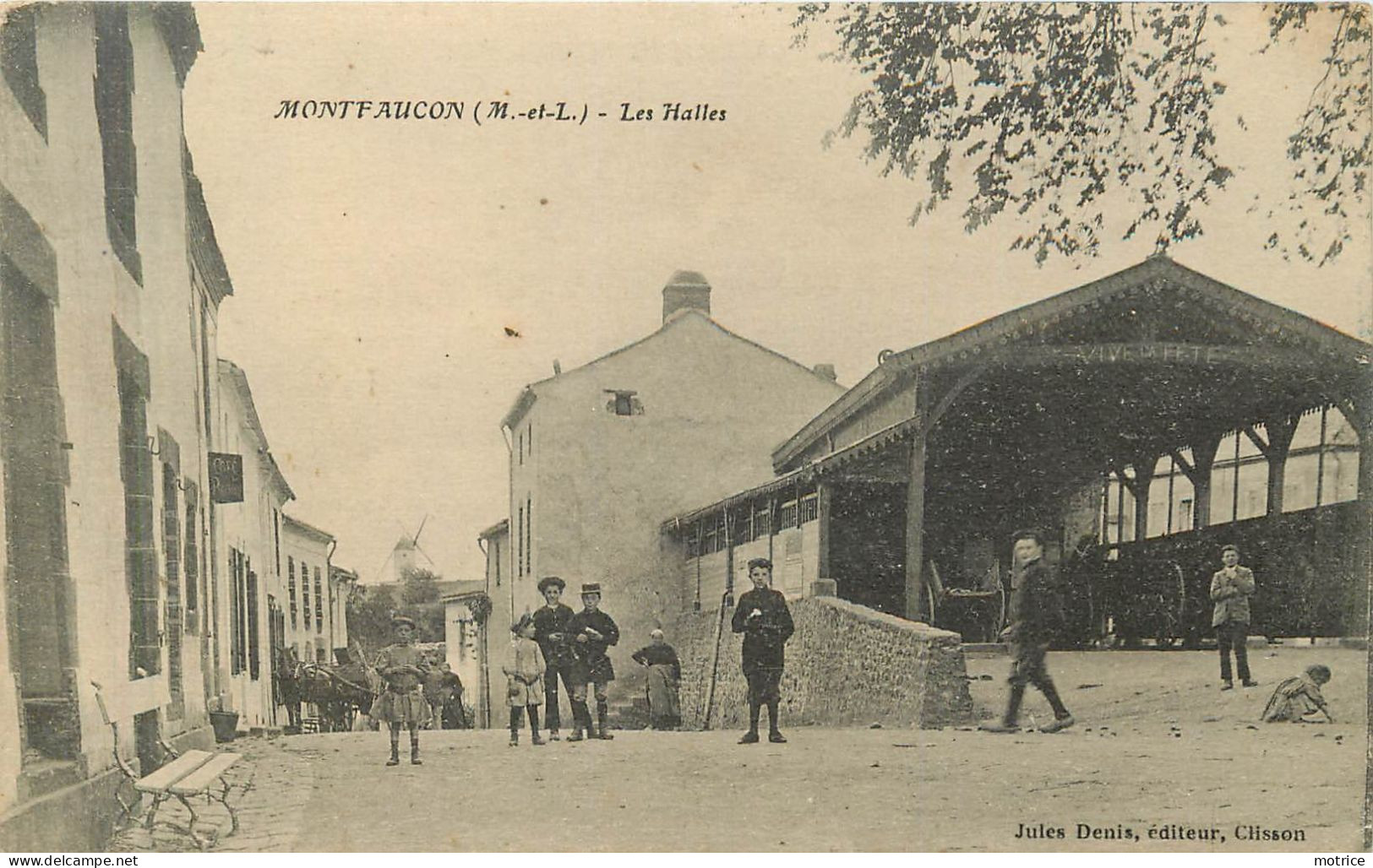 MONTFAUCON - Les Halles. - Montfaucon