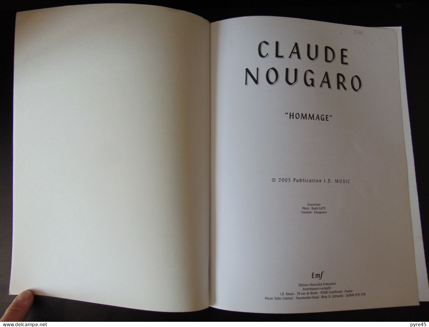 " Songbook Claude Nougaro " Hommage, Piano Chant, Editions Musicales Françaises, 244 Pages - Andere & Zonder Classificatie