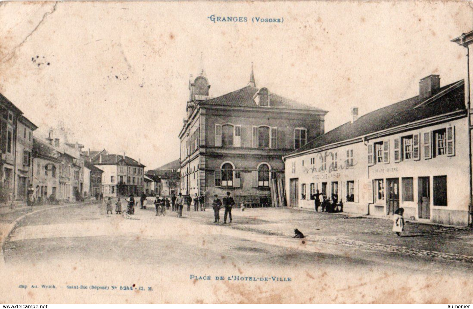 GRANGES ( 88 ) - Place De L'Hotel De Ville - Granges Sur Vologne