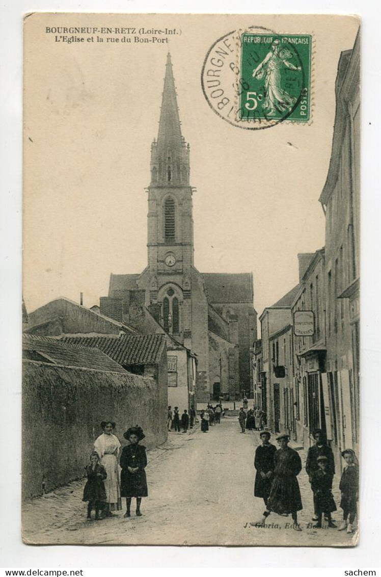 44 DEP 549 BOURGNEUF En RETZ La Rue Du Bon Port Villageois Eglise  Commerces  1912 Timbrée - Bourgneuf-en-Retz