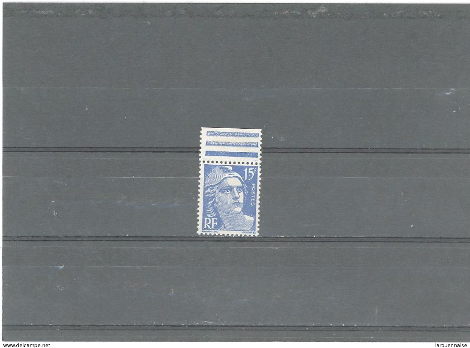VARIÉTÉ -N°886 N** - GANDON 15 F BLEU -PIECING ( Petit Anneau Lune)ALA LÈVRE DE MARIANNE . - Unused Stamps