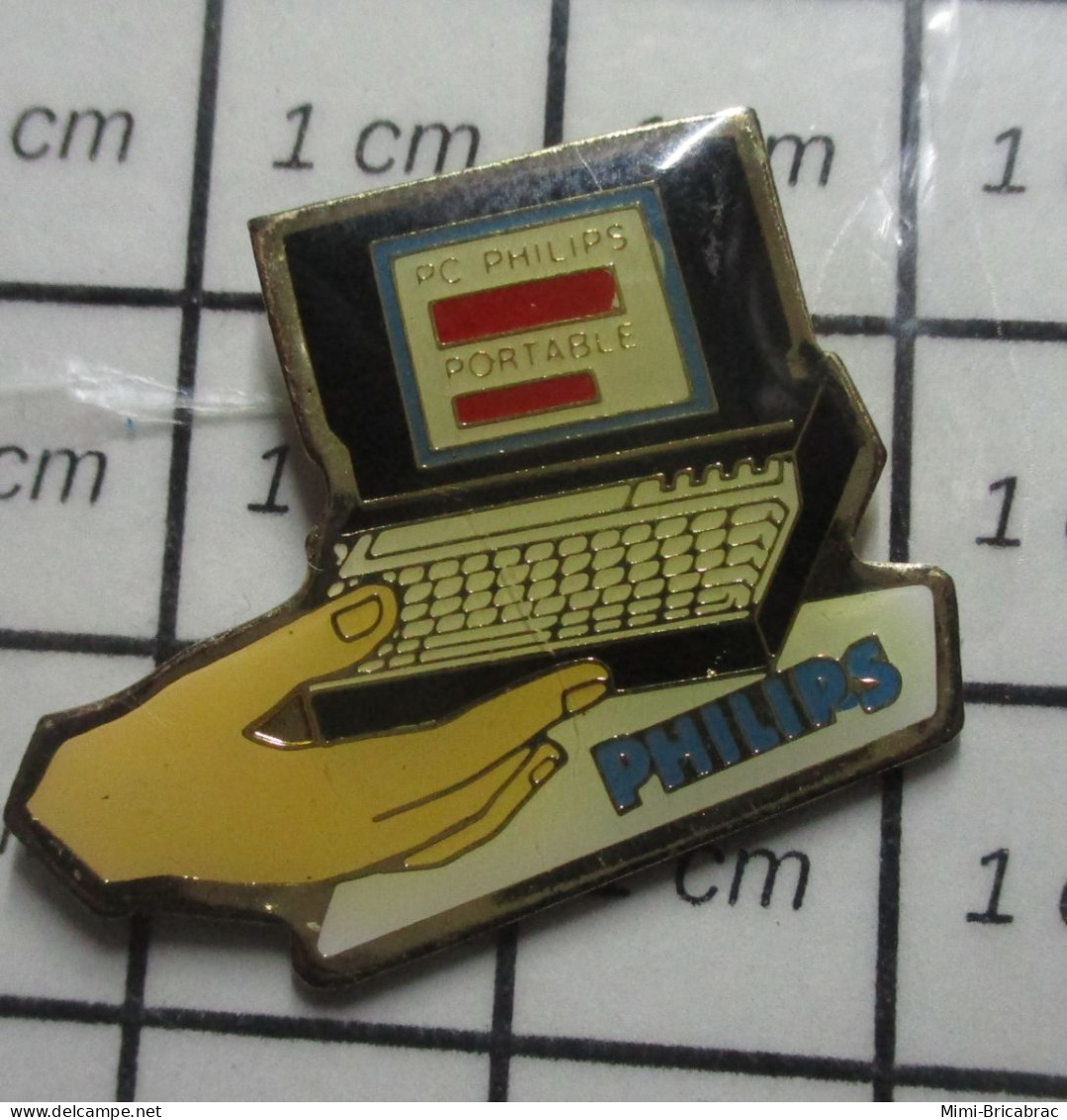 2322 Pin's Pins / Beau Et Rare / INFORMATIQUE / MICRO ORDINATEUR PC PHILIPS PORTABLE - Computers