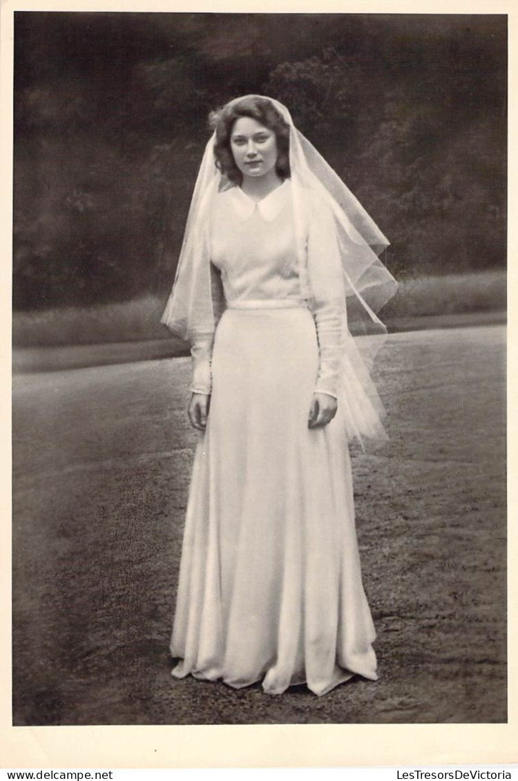 Belgique - Photographie - Confirmation De Son Altesse Royale La Princesse Joséphine Charlotte - 10-6-1941 - Dim:18/24 Cm - Europe