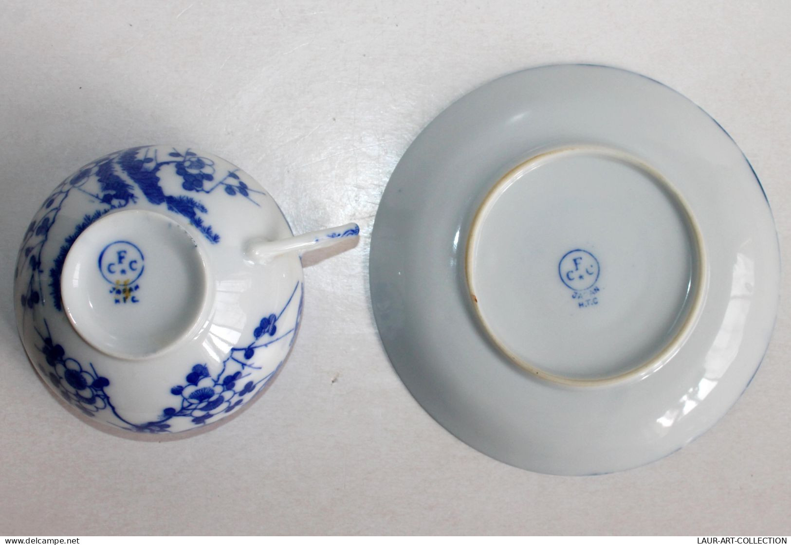 JAPON FCC HTC, JOLIE TASSE et SOUCOUPE en PORCELAINE, DECOR CERISIER, PEINT MAIN / ART DE LA TABLE ASIATIQUE (0603.22)