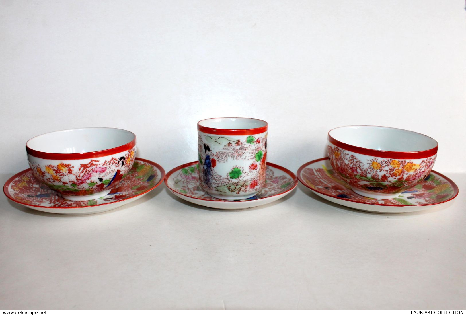 JAPON JOLIE 3 TASSE LITHOPHANIE + SOUCOUPE en PORCELAINE DECOR GEISHA PEINT MAIN / ART DE LA TABLE ASIATIQUE (0603.23)