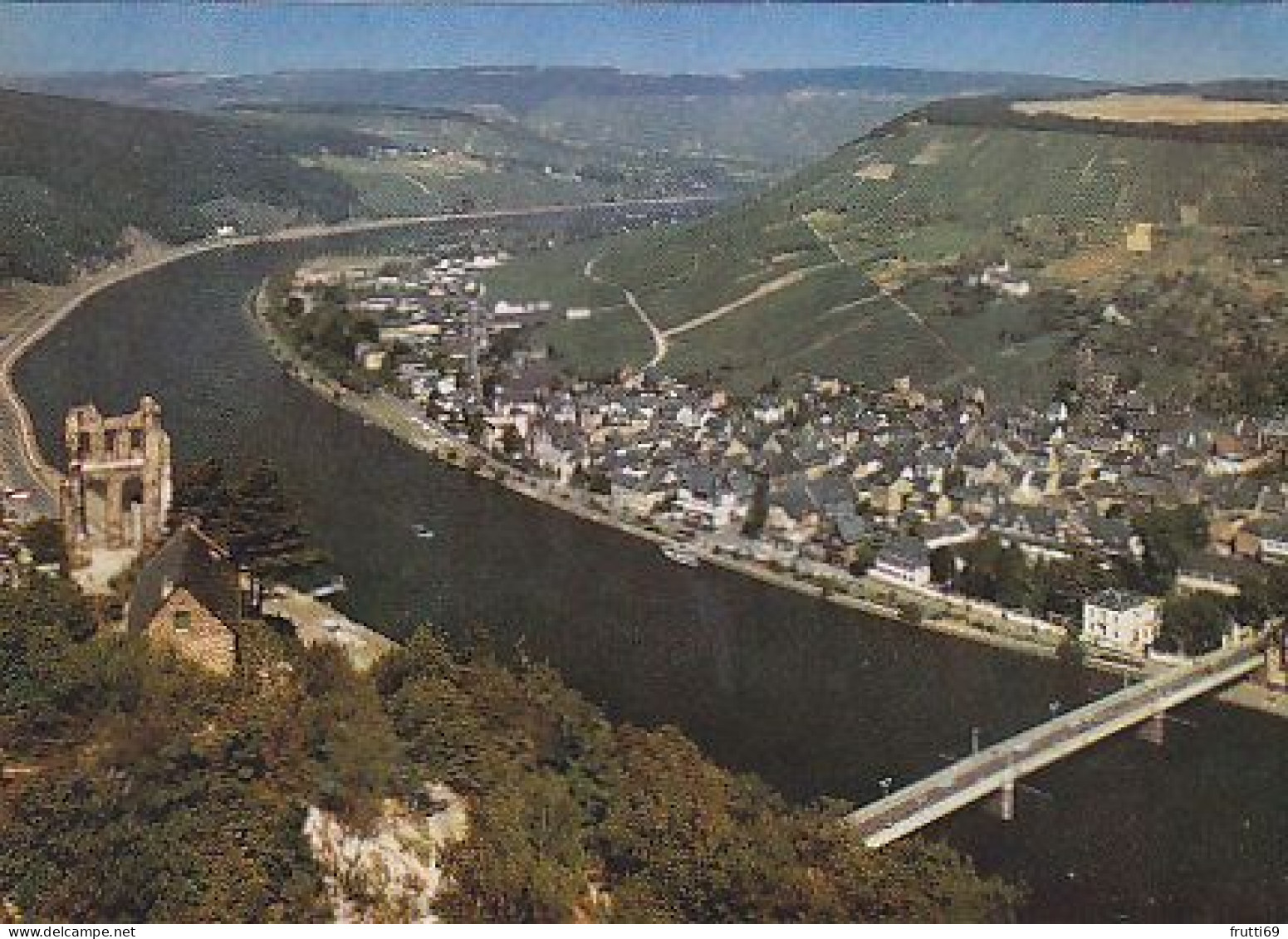 AK 209221 GERMANY - Traben-Trabach / Mosel Mit Ruine Grevenburg - Traben-Trarbach