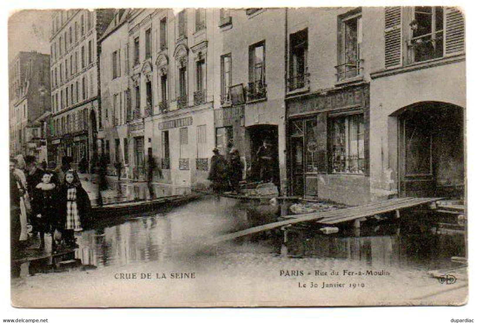 INONDATIONS : lot de 78 cartes, inondations à Villematier, Orléans, Nantes, Lyon, Moissac, Colombes, Paris, Issy, ...