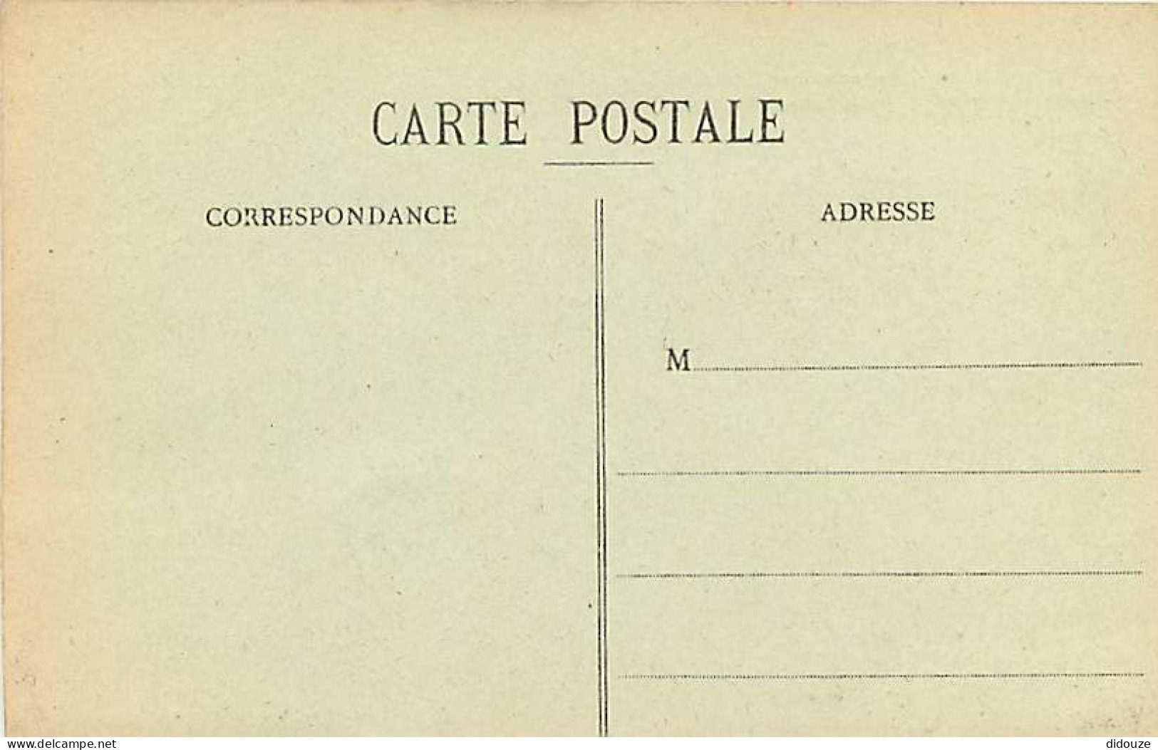 Militaria - Le Nom D'un Camarade - Soldats érigeant Des Croix Dans Un Cimetière Militaire - Animée - Carte Neuve - CPA - - Cementerios De Los Caídos De Guerra