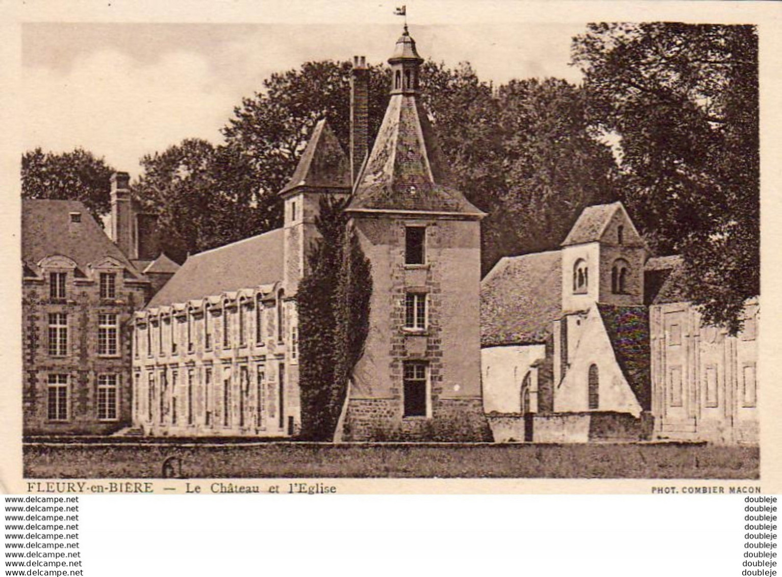 D77  FLEURY  EN BIERE  Le Château Et L'Eglise - Perthes