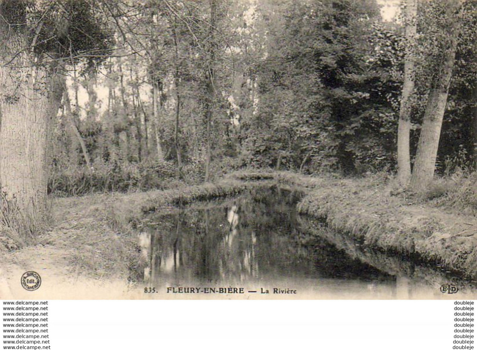 D77  FLEURY  EN BIERE  La Rivière - Perthes