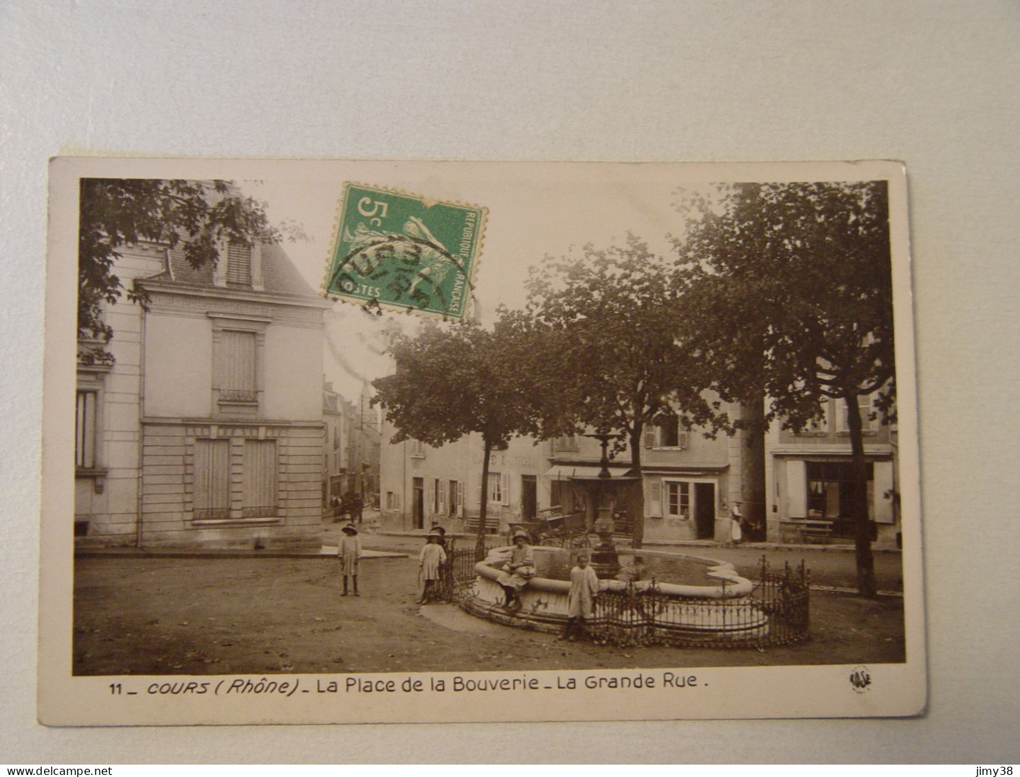 RHONE-COURS-11-LA PLACE DE LA BOUVERIE-LA GRANDE RUE-ANIMEE - Cours-la-Ville