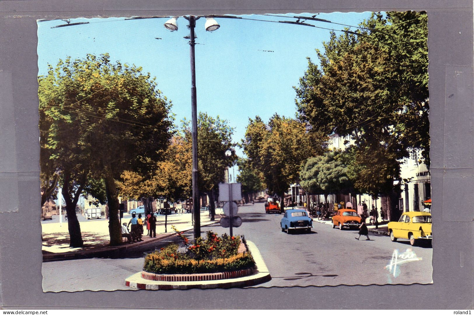 La Valette Du Var - Rond-point De Lattre De Tassigny.(automobiles). - La Valette Du Var