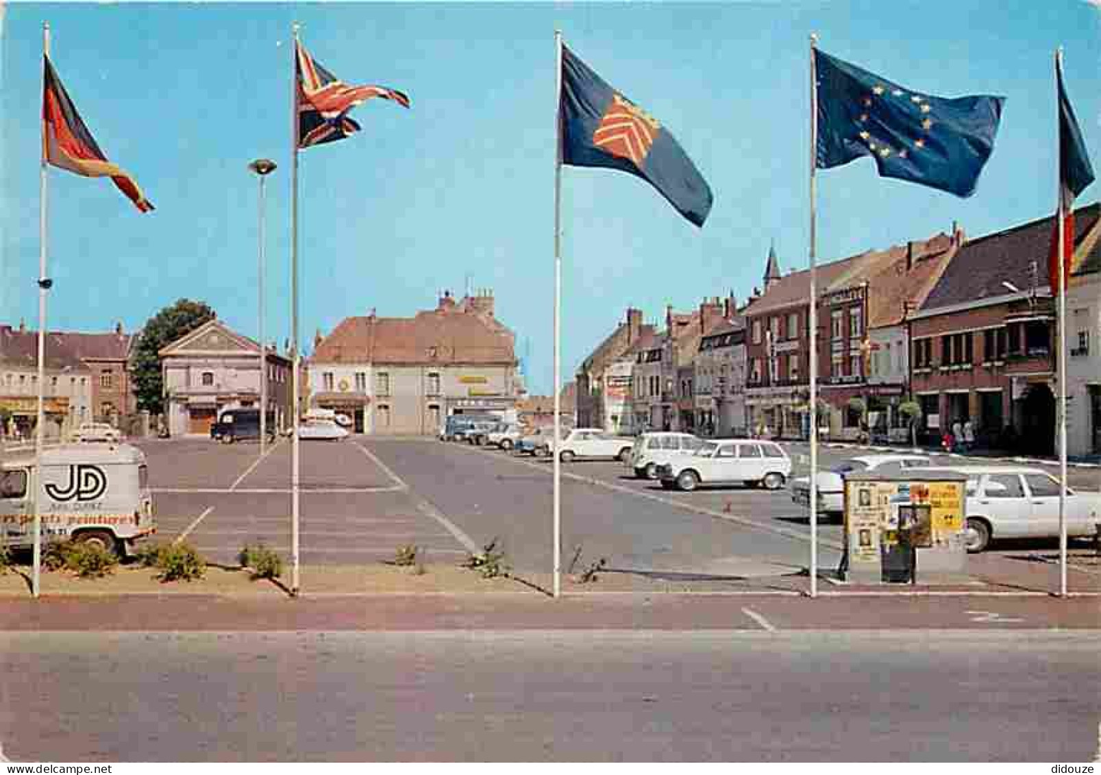 62 - Lillers - Place Jean Jaurès - Automobiles - CPM - Voir Scans Recto-Verso - Lillers