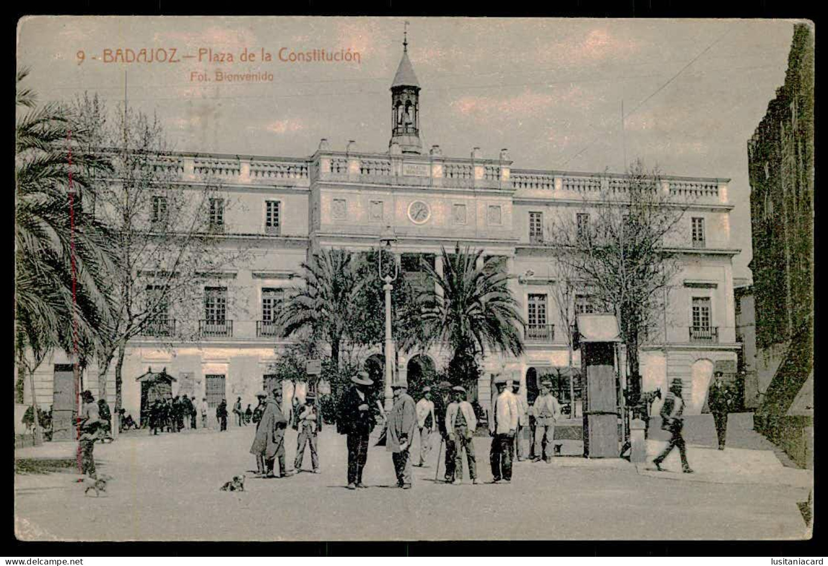 BADAJOZ - Plaza De La Constitución.( Editión La Luz  Nº 9 - Fot. Bienvenido)  Carte Postale - Badajoz