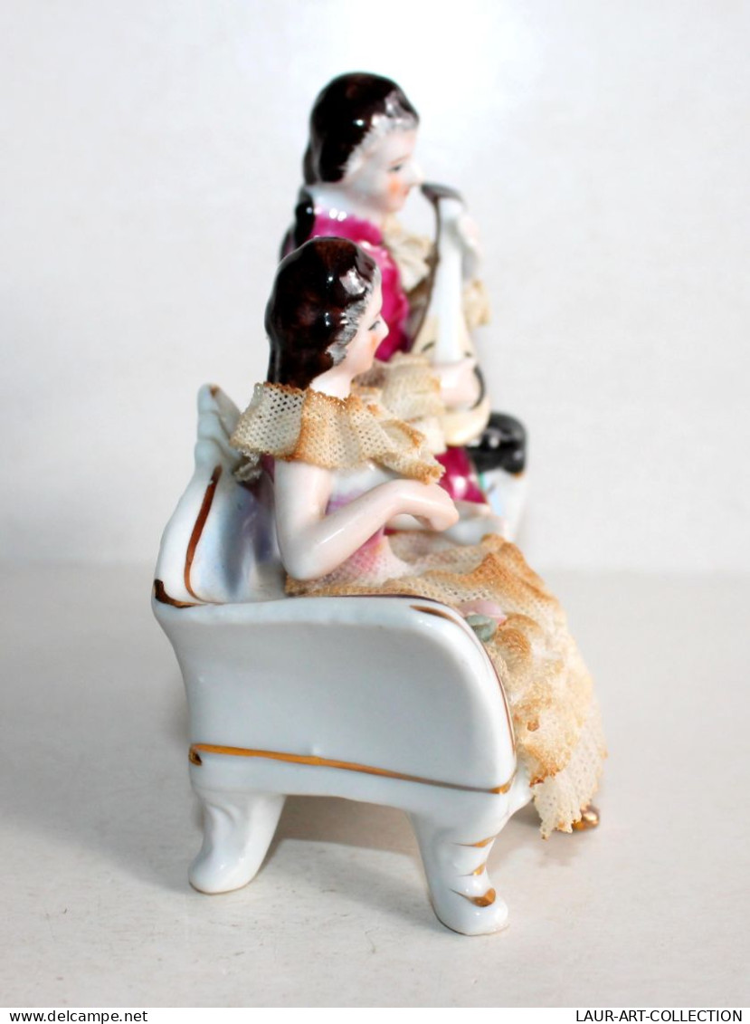 JOLIE ANCIENNE STATUETTE, COUPLE ROMANTIQUE En PORCELAINE MARQUIS, SCENE GALANTE / ART DECORATIF  (0603.28) - Autres & Non Classés