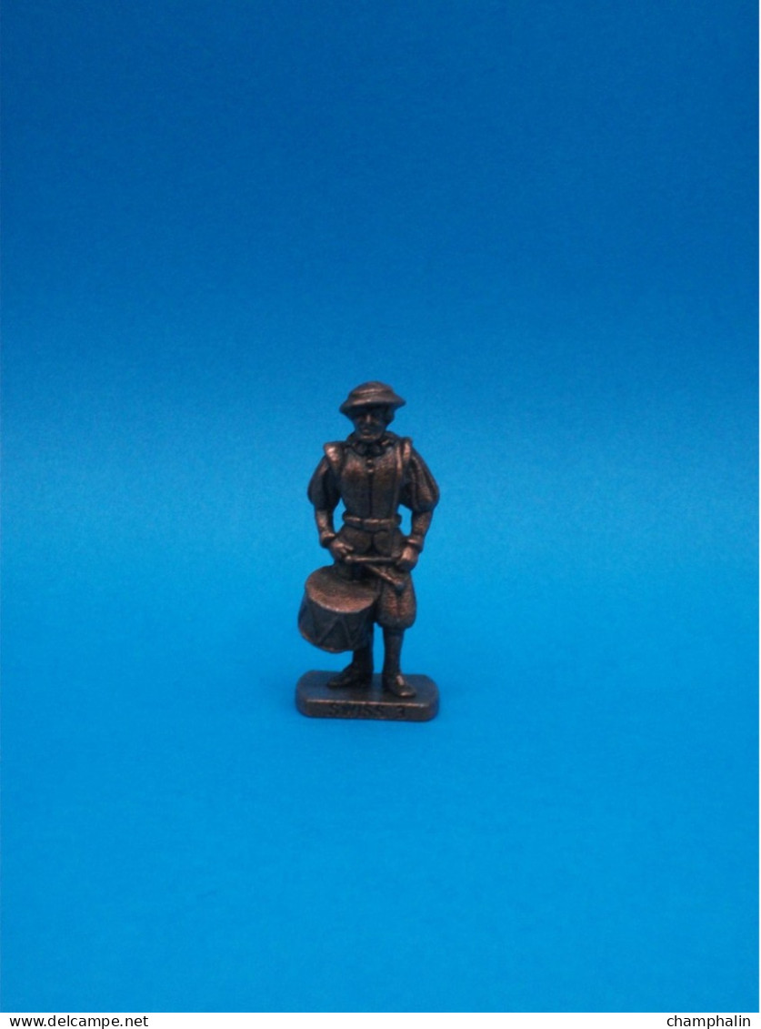Figurine En Métal Kinder - Série Les Gardes Suisses - Swiss N°3 - Finition Cuivre - Metal Figurines