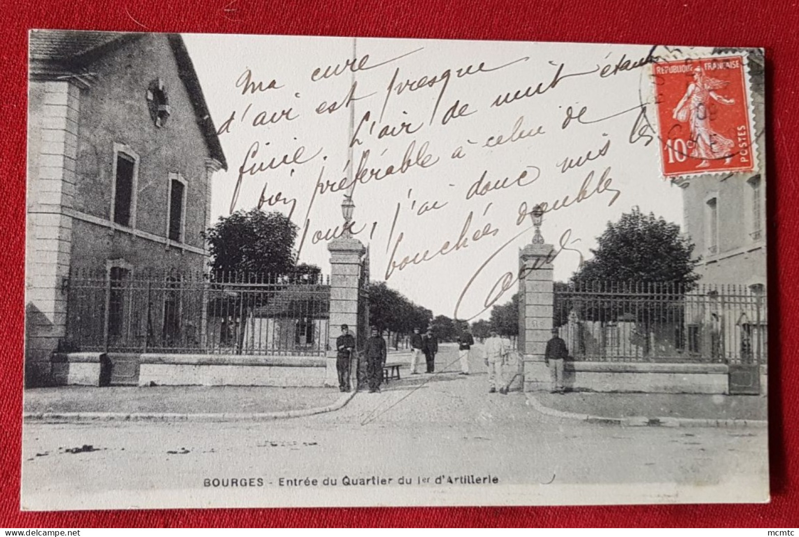 CPA  - Bourges - Entrée Du Quartier Du 1er D'Artillerie -( Caserne , Militaire ) - Bourges