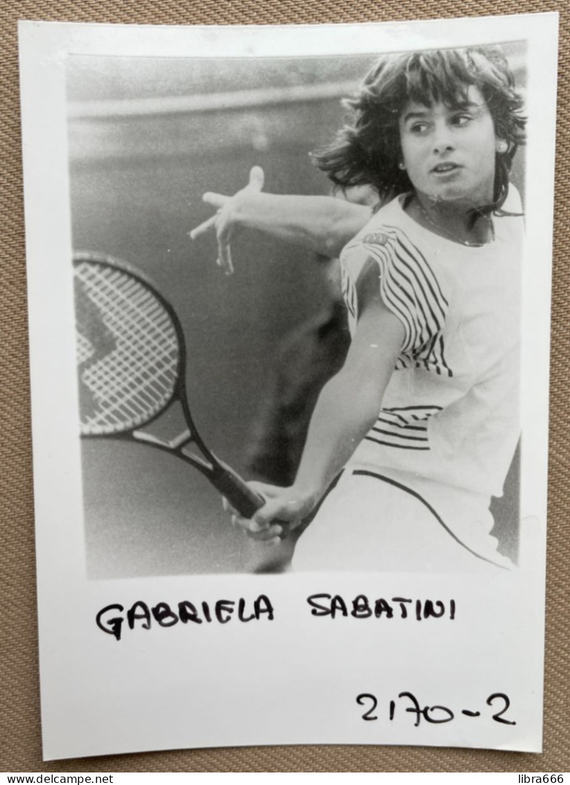 TENNIS - GABRIELA SABATINI - 12,5 X 9 Cm. (REPRO PHOTO ! - Zie Beschrijving - Voir Description) ! - Deportes