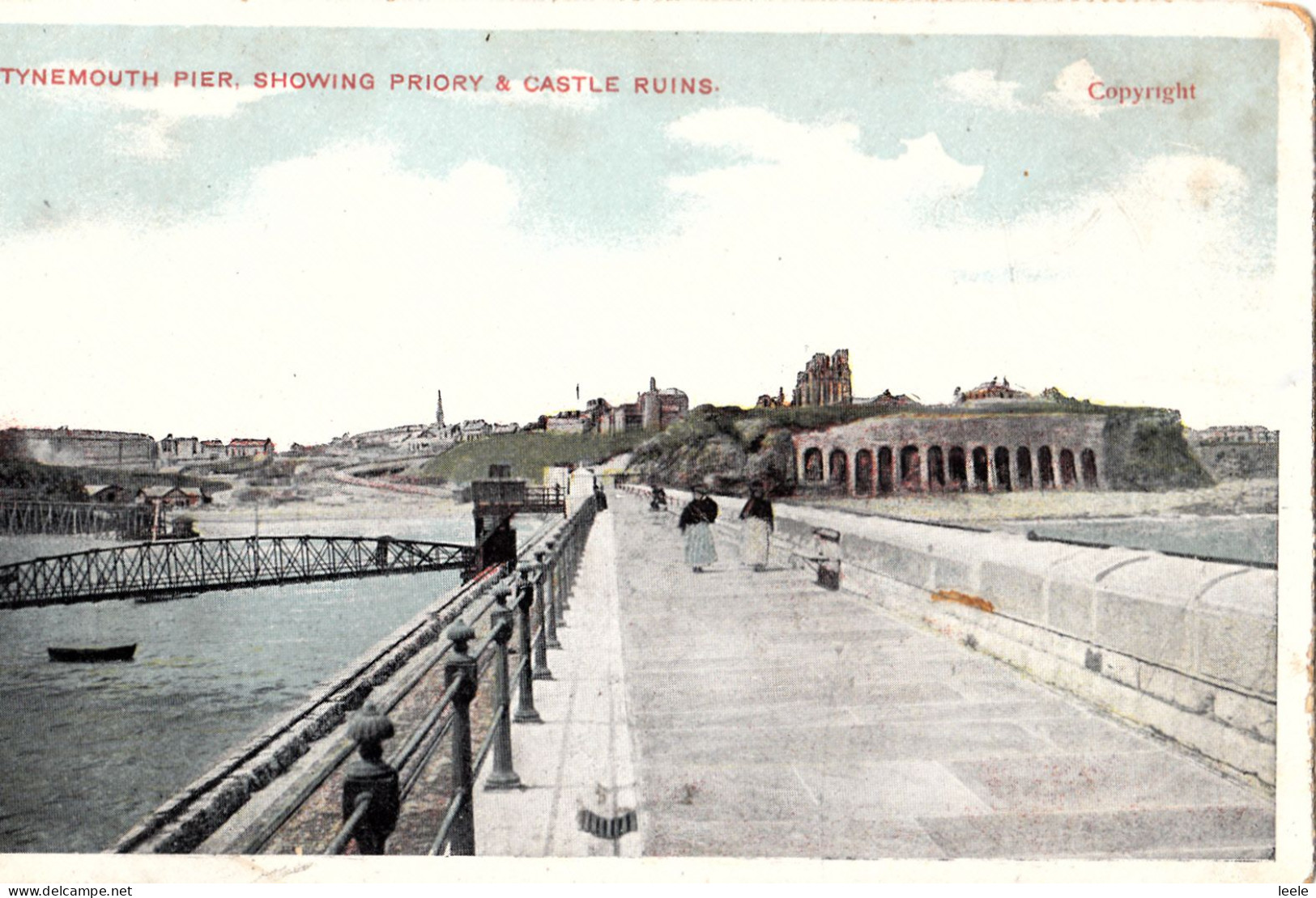 CG02. Vintage Postcard. Tynemouth Pier, Showing Priory And Castle Ruins. - Autres & Non Classés