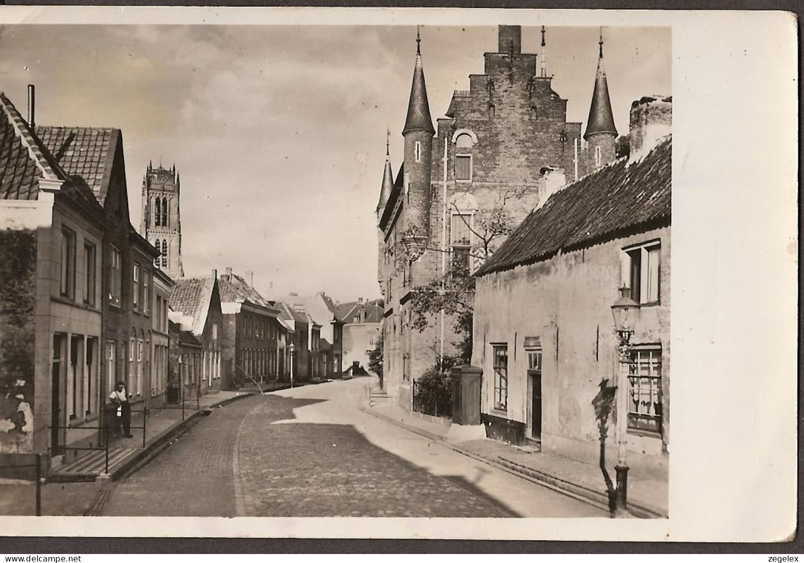 Zaltbommel - Nonnenstraat Met Maarten Van Rossemhuis - 1948 - Zaltbommel