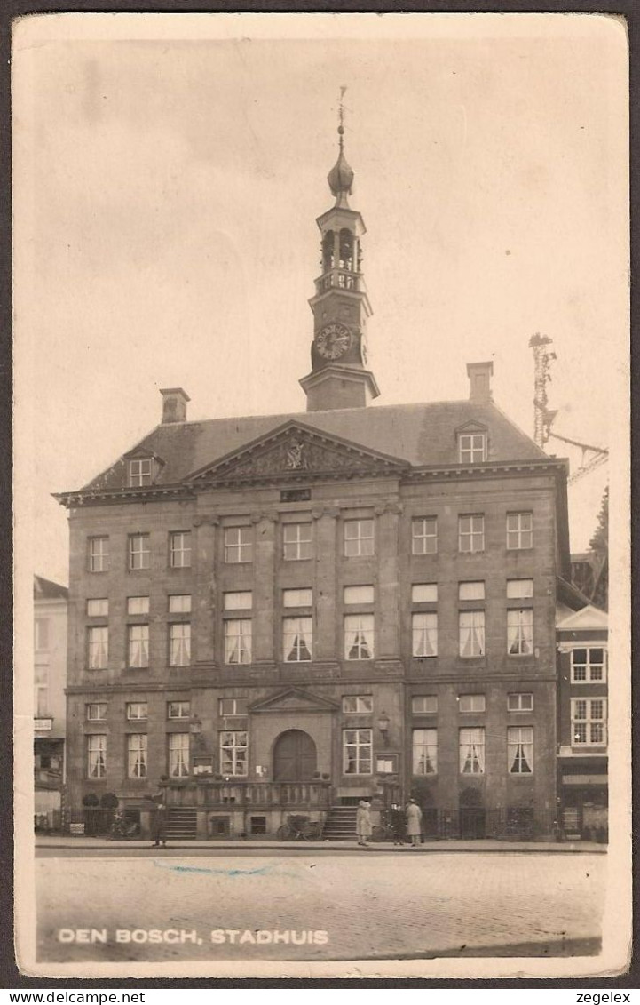 S Hertogenbosch - Stadhuis - Straatbeeld Rond 1935 - 's-Hertogenbosch