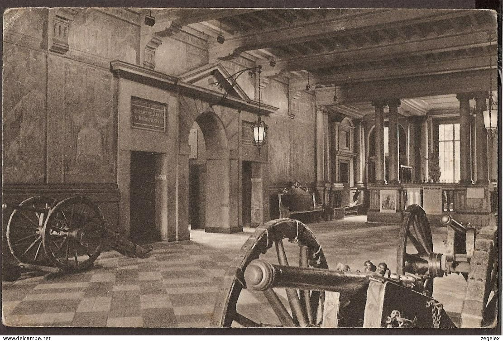 S Hertogenbosch - Stadhuis - Benedenvestibule Met Wandschilderingenen Kanonnen - 1943 - 's-Hertogenbosch