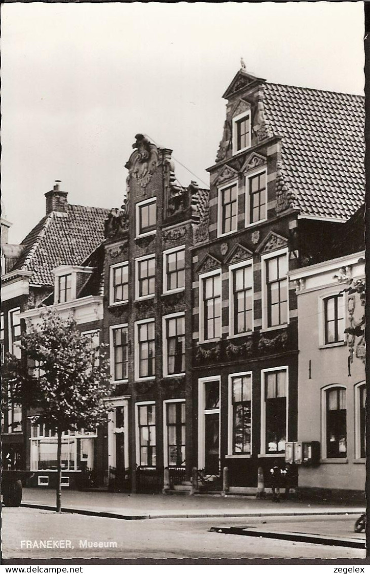 Franeker - Museum -1971 - Kinderen Bij Snoepautomaat - Franeker