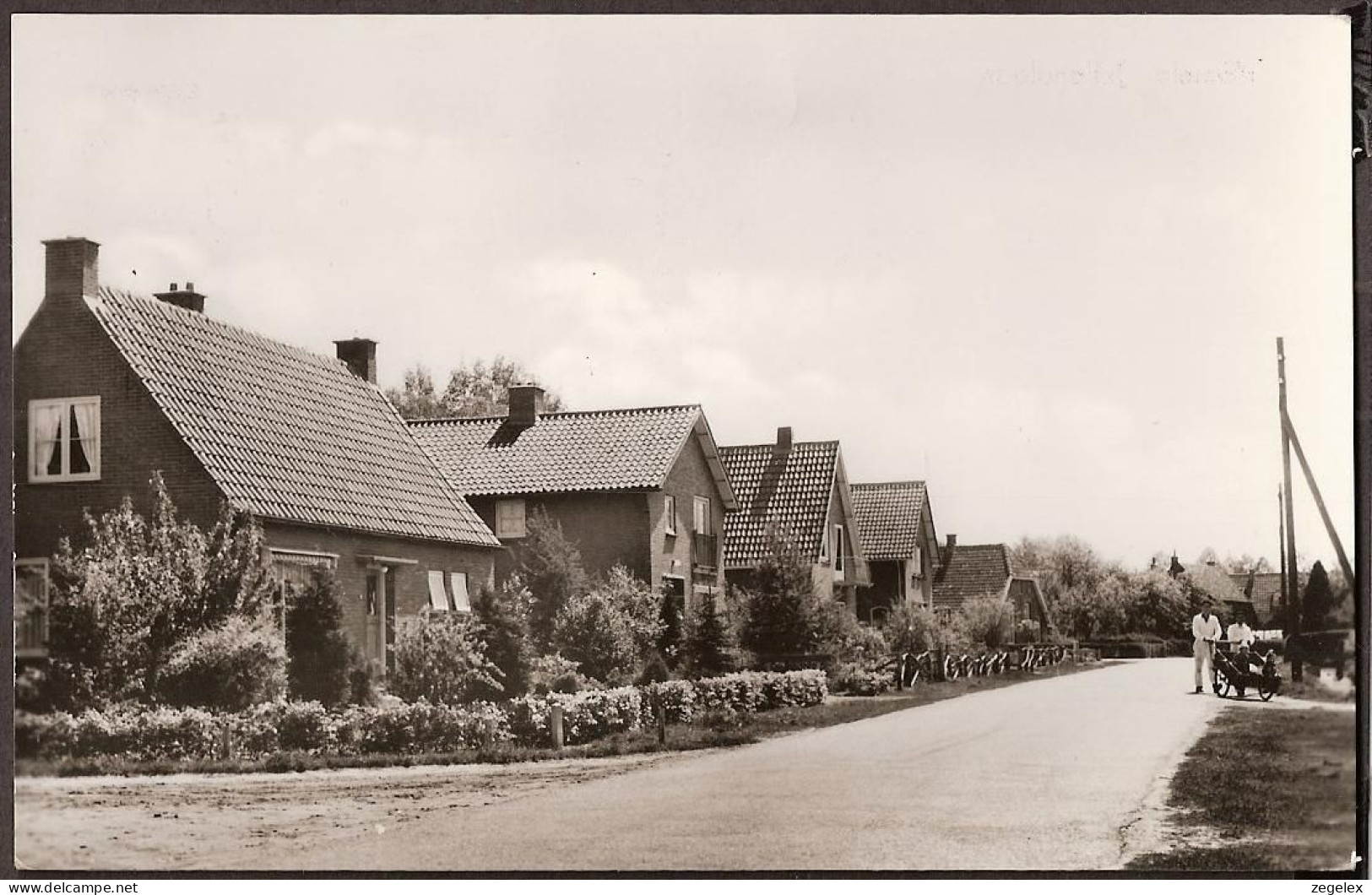 Ermelo - Julianalaan - Melkkar Met Kinderen - Ermelo