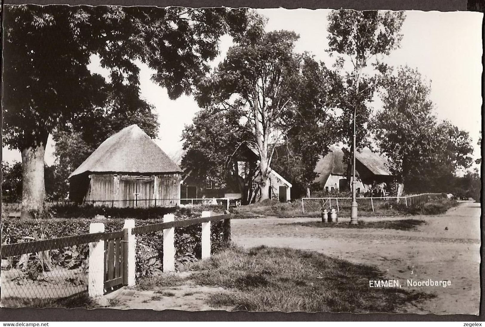 Emmen - Noordbarge - Boerderij Met Melkbussen - Emmen