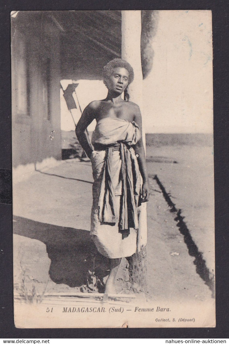 Frankreich Kolonien Madagaskar Ansichtskarte Femme Bara N Maesteg Großbritannien - Madagascar (1960-...)