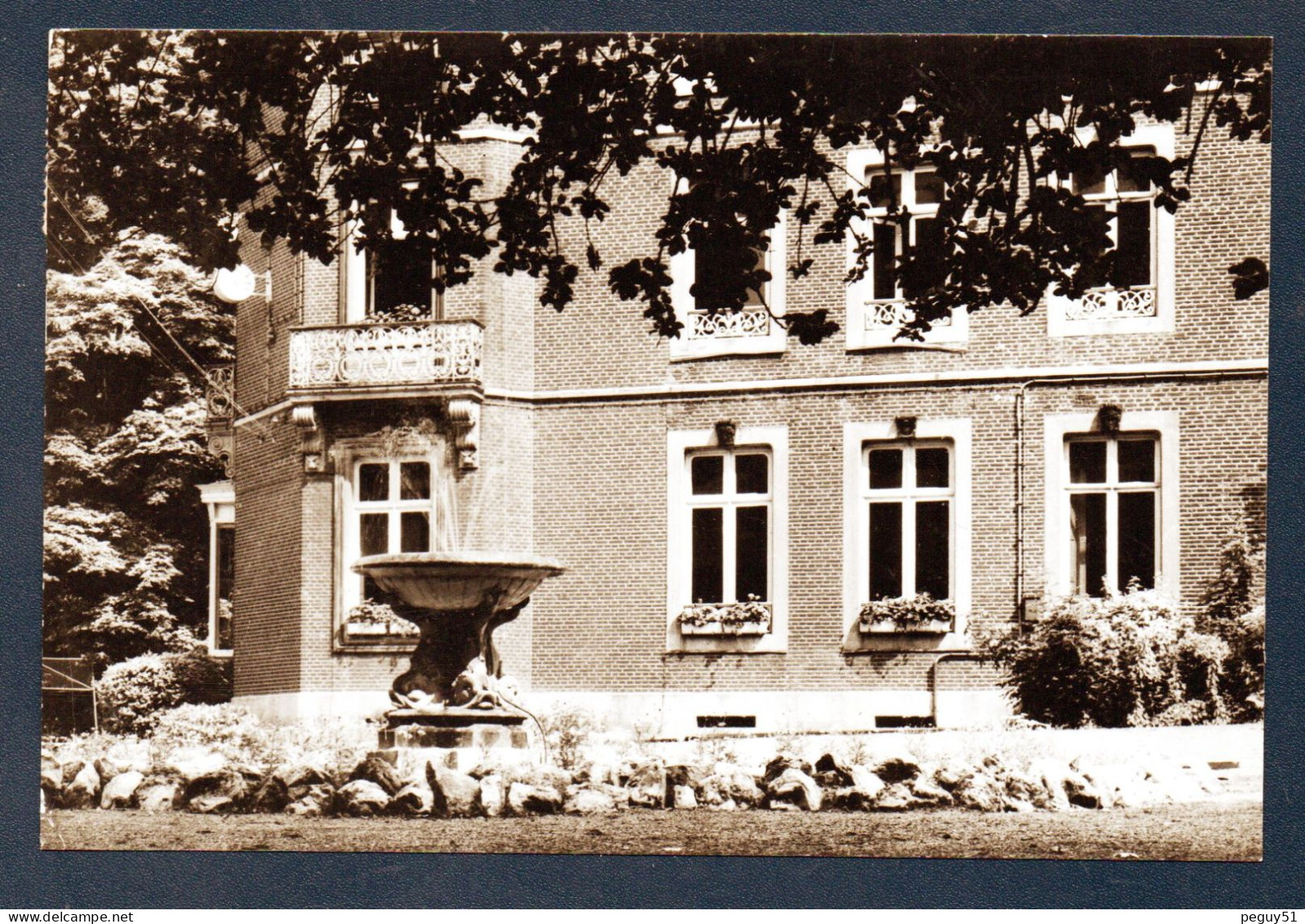 Ciney (Namur). Institut Saint-Joseph ( 1844). La Cour D' Honneur. 1966 - Ciney