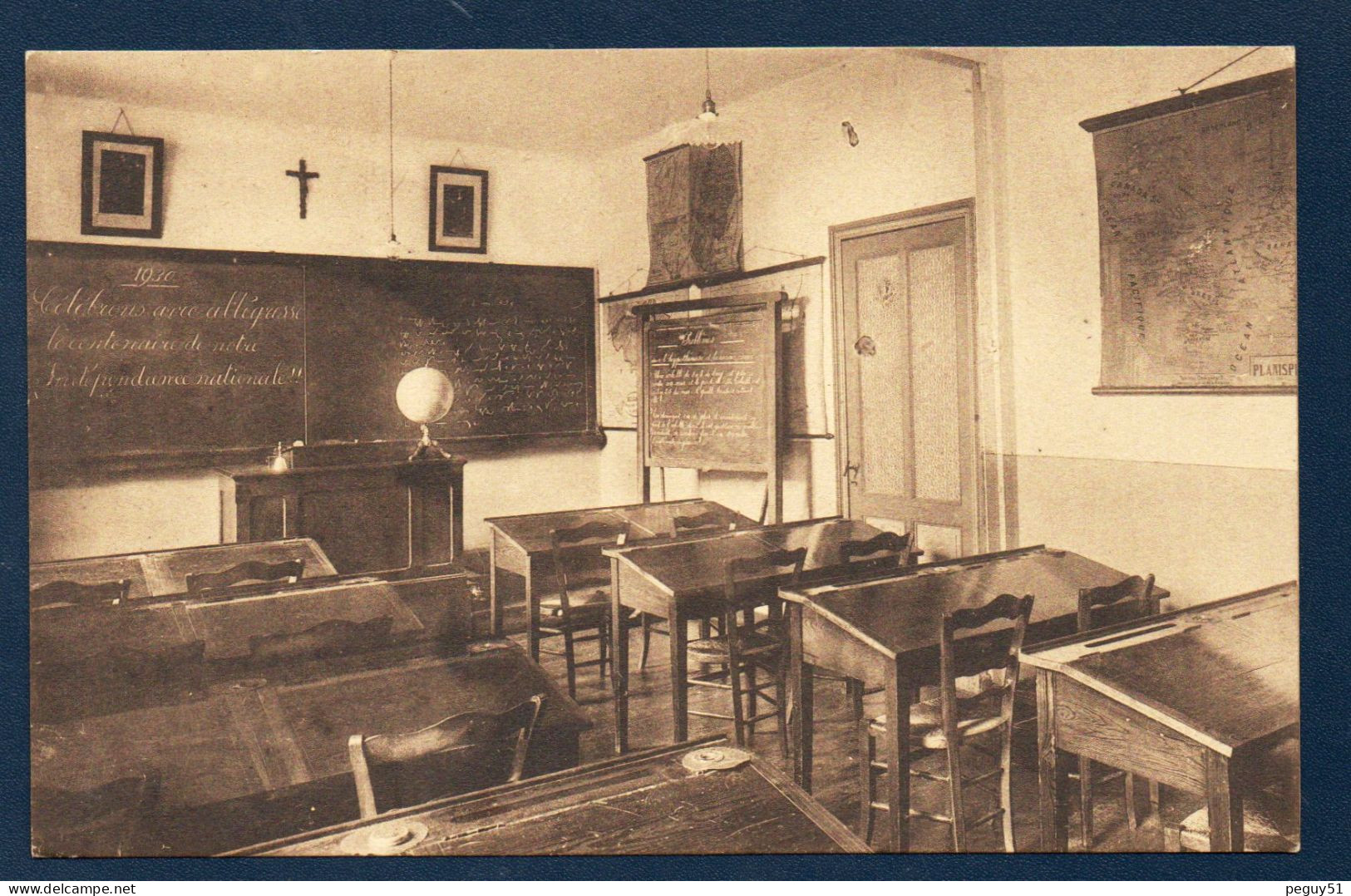 Beauraing. Pensionnat Notre-Dame Du Sacré-Coeur. Une Salle De Classe. 1947 - Beauraing