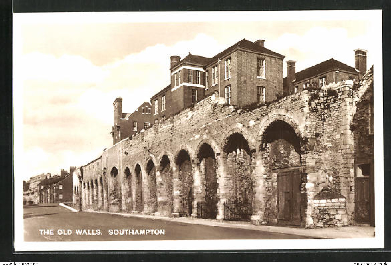 Pc Southampton, The Old Walls  - Southampton