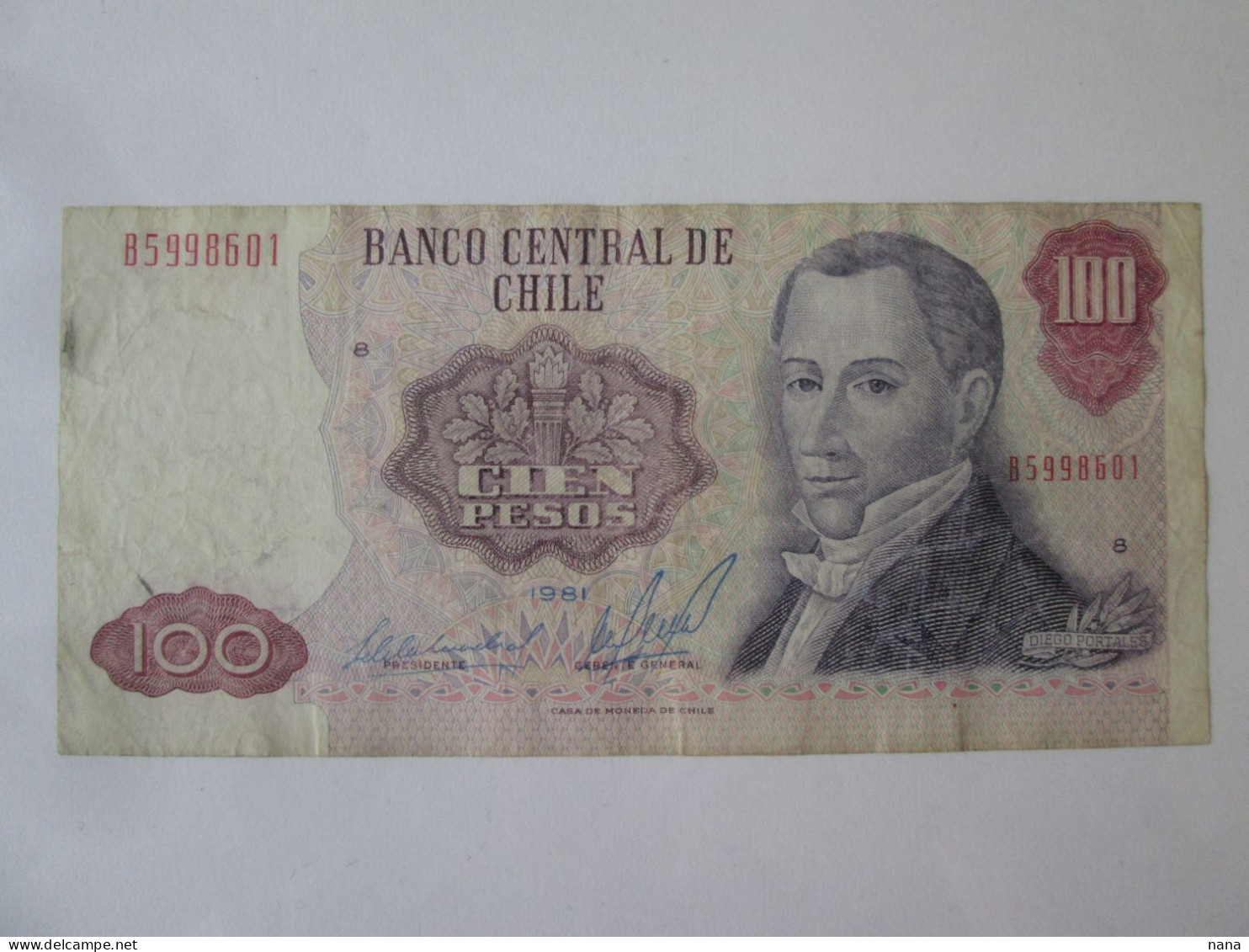 Chile 100 Pesos 1981 Banknote See Pictures - Chile