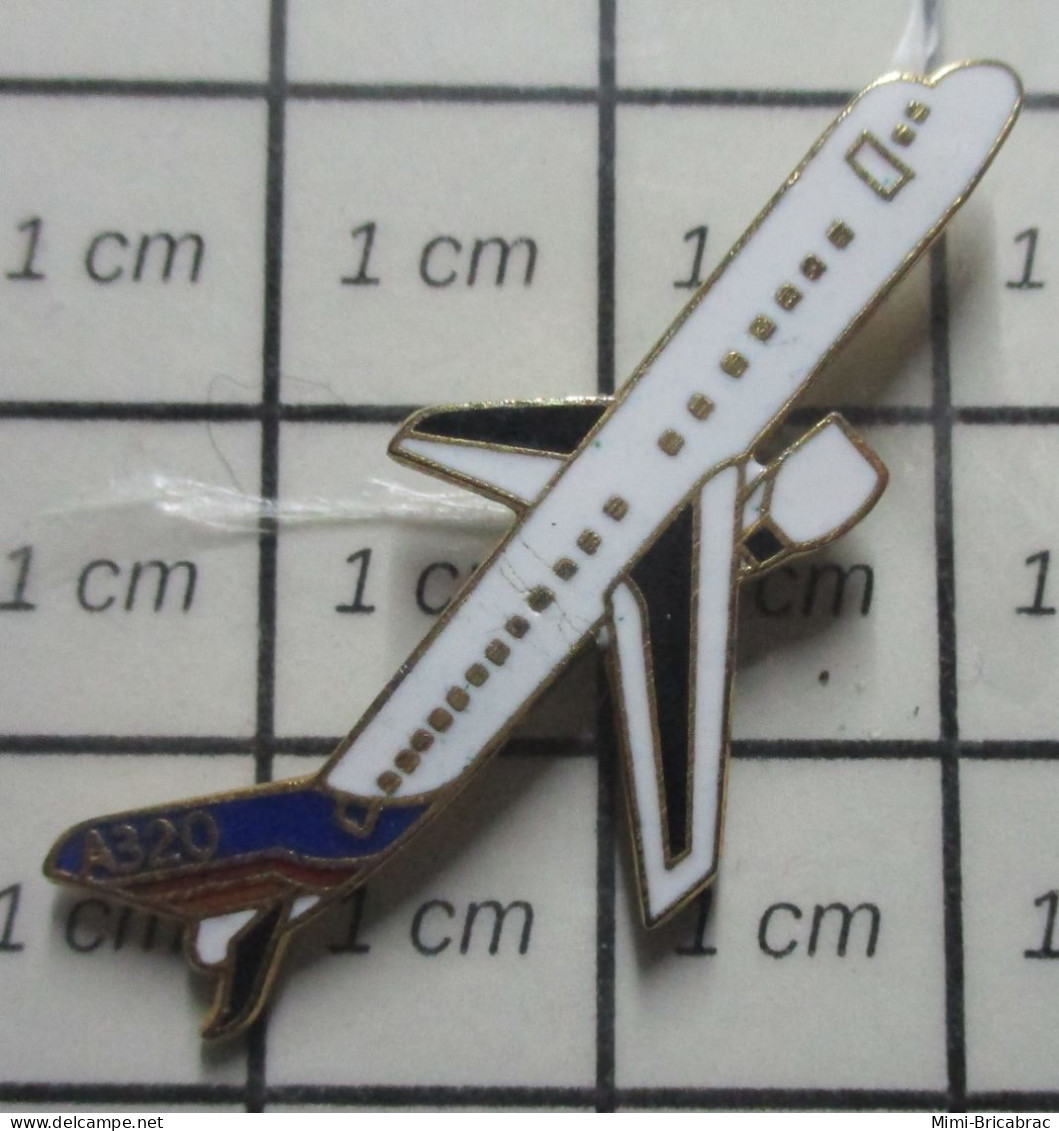 511D Pin's Pins / Beau Et Rare / AVIATION / AVION AEROSPATIALE  AIRBUS A320 En Route Vers L'Infini ! - Avions