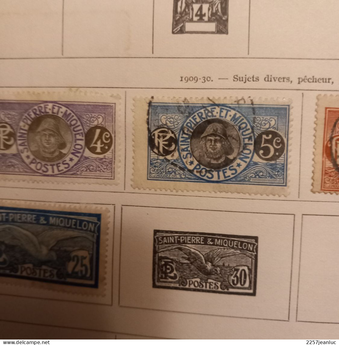 Lot  De 23 Timbres De Saint Pierre Et Miquelon De 1890 à 1938 Sur Feuilles Album Ancien - Usati