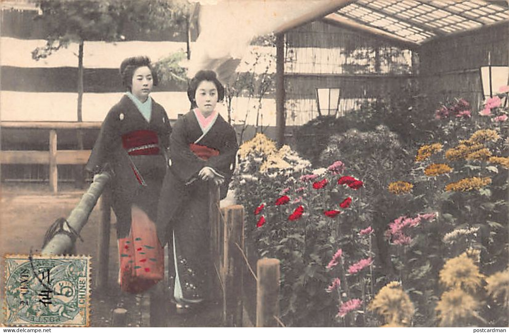 Japan - Two Geishas In A Flowered Garden - Andere & Zonder Classificatie