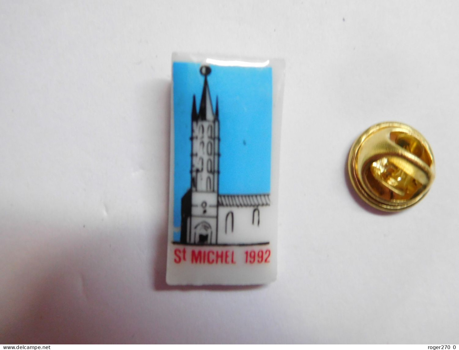 Beau Pin's En Porcelaine , Eglise Saint Michel - Städte