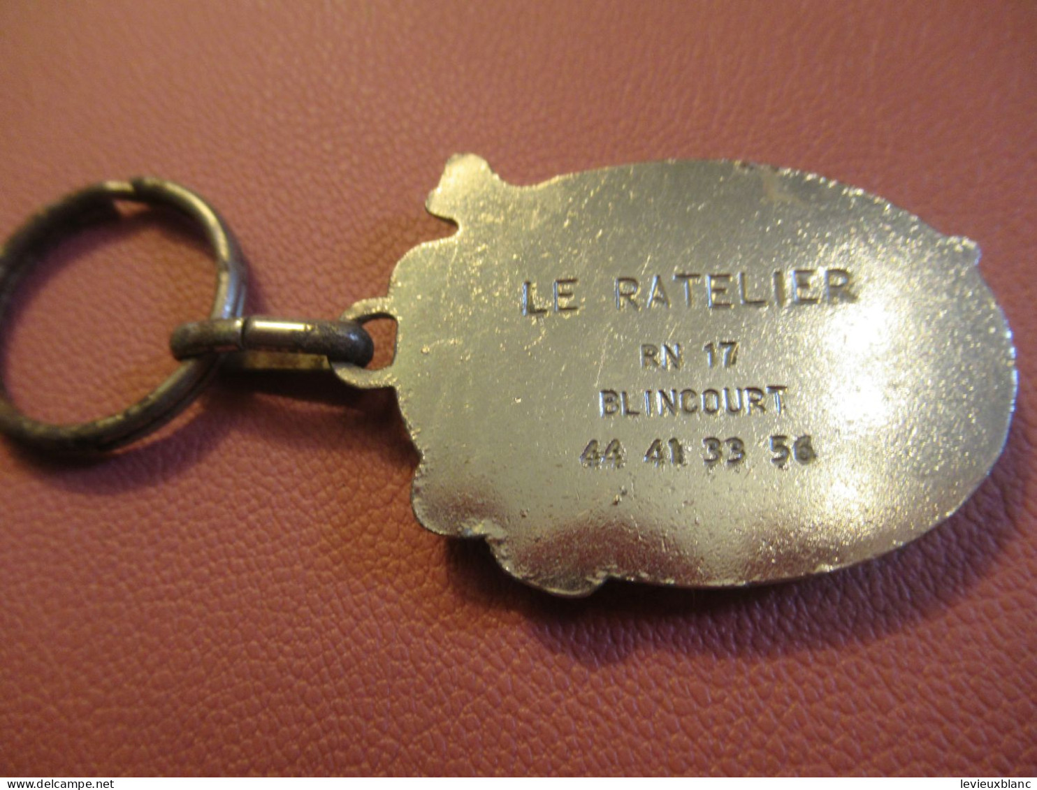 Porte-clé Ancien/ Bar /  Le RATELIER/ RN 17/ Elincourt/ Vers 1960-1970           POC758 - Key-rings