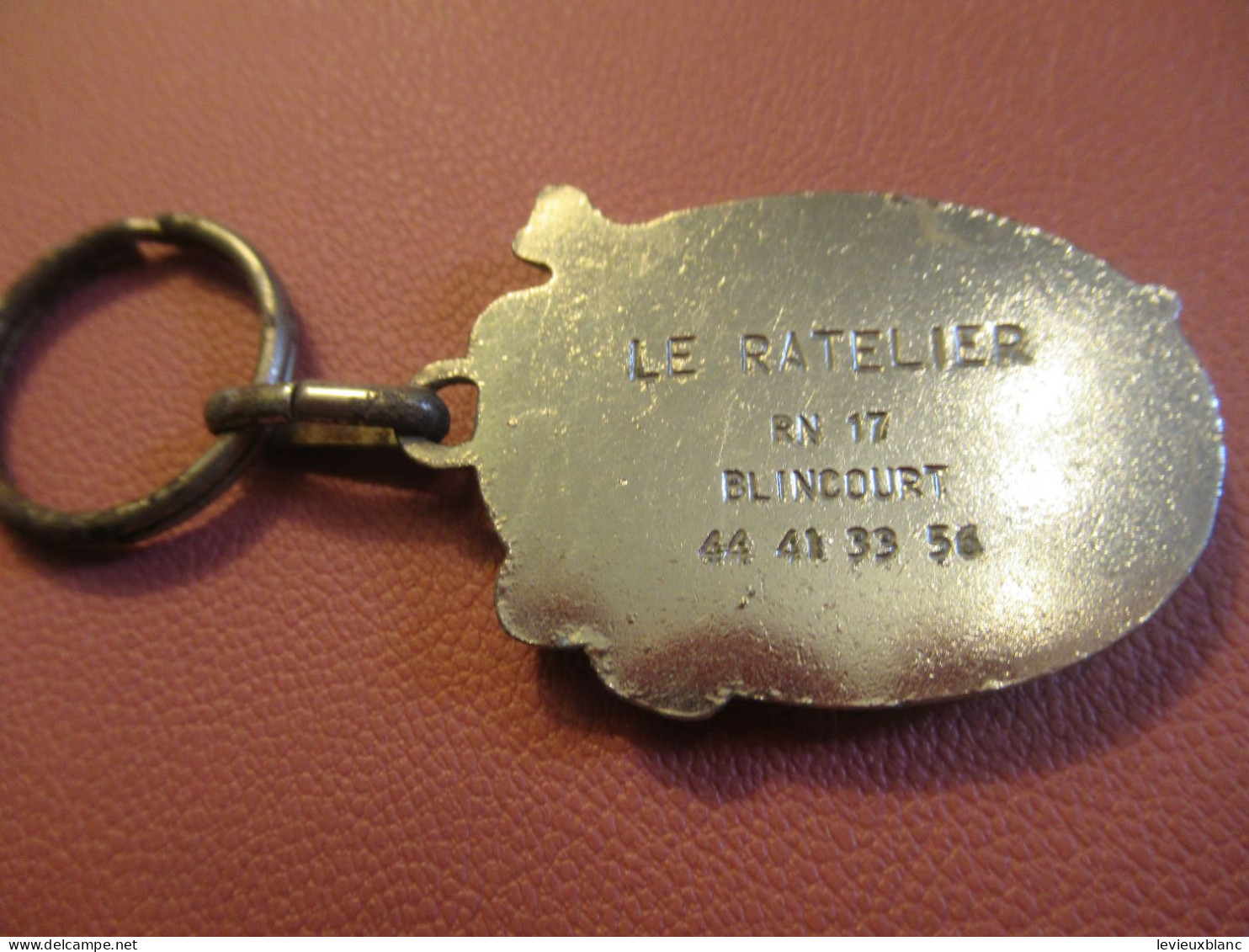 Porte-clé Ancien/ Bar /  Le RATELIER/ RN 17/ Elincourt/ Vers 1960-1970           POC758 - Porte-clefs