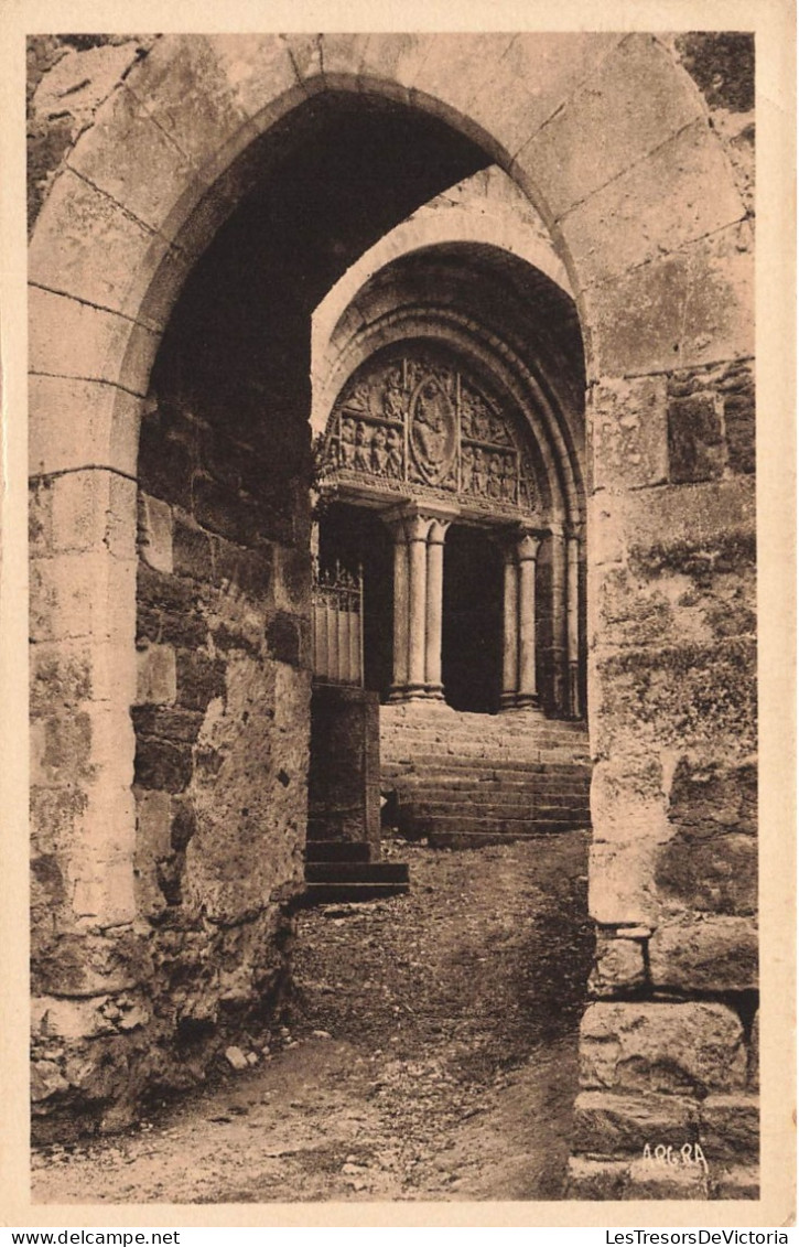 FRANCE - Carennac (Lot) - Vue Sur La Porte Fortifiée Et Entrée De L'église - Vue Panoramique - Carte Postale Ancienne - Gourdon