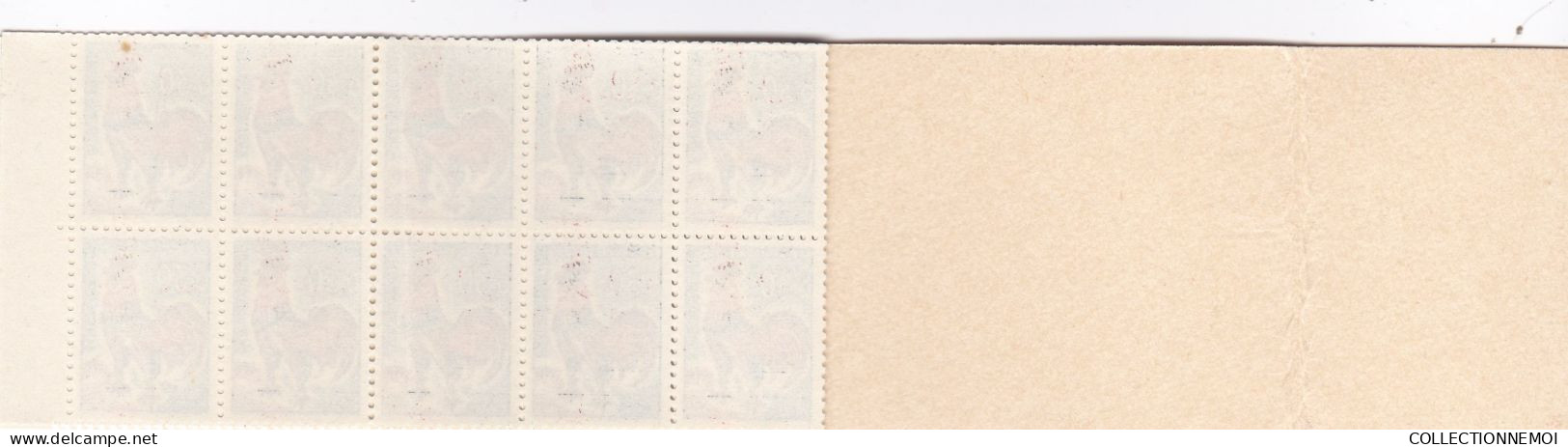 carnet COQ 30 centimes ,, 2 carnets de 20 timbres ,,adherence sur 1,à voir et collé un peu de travers