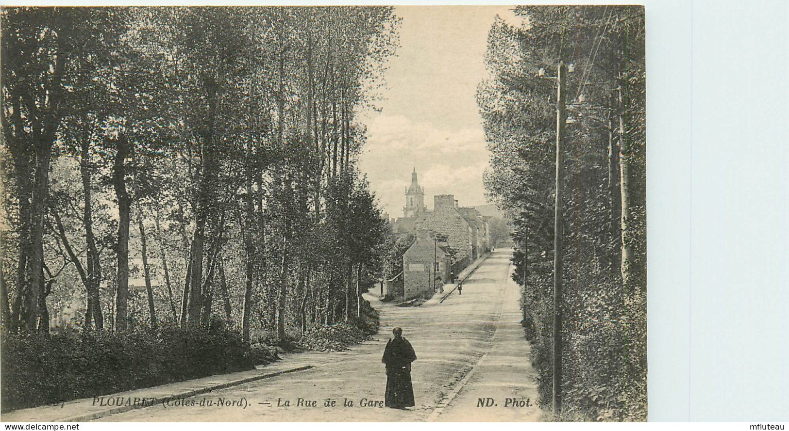 22* PLOUARET  La Rue De La Gare      RL30,1082 - Plouaret