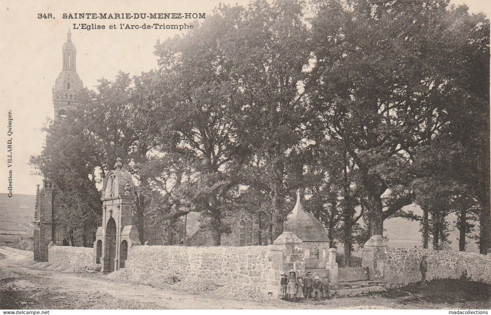 Plomodiern (29 - Finistère) L'Eglise Et L'Arc De Triomphe De Sainte Marie Du Menez Hom - Plomodiern