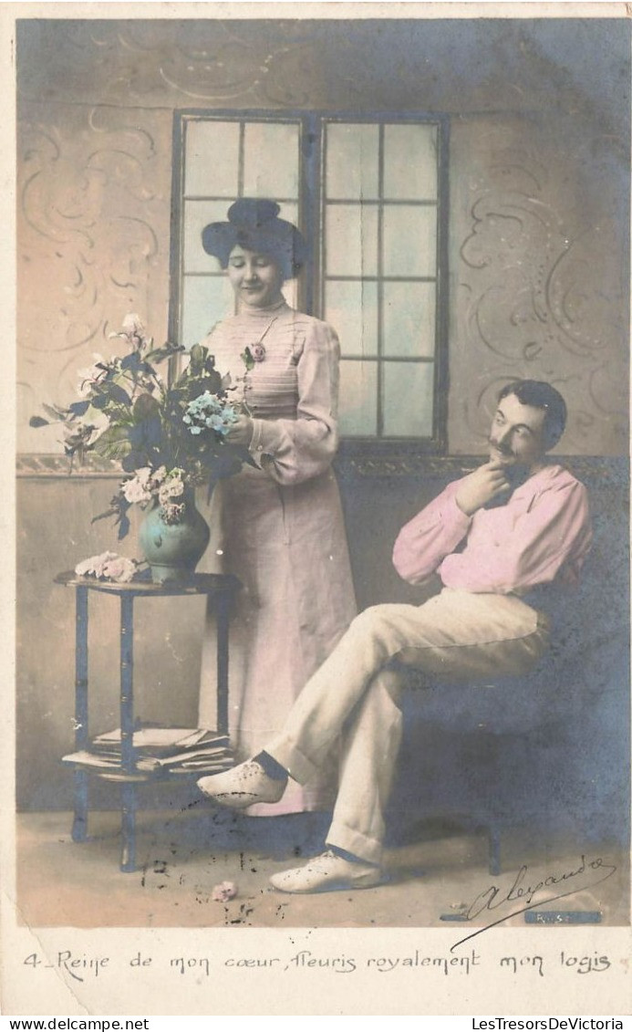 COUPLES - Reine De Mon Cœur - Fleuris Royalement Mon Logis - Carte Postale Ancienne - Parejas