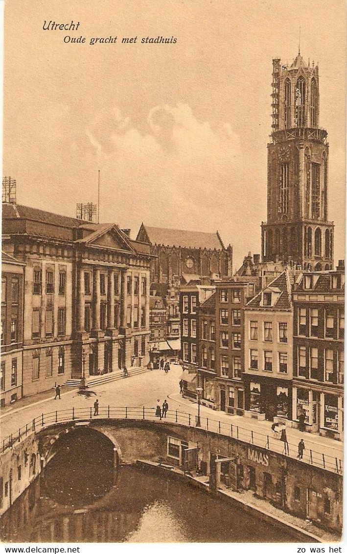 Utrecht, Oude Gracht Met Stadhuis - Utrecht